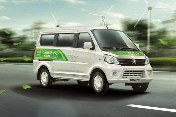 Dè an rabhadh a th ’ann airson Electric Minivan a ghearradh?